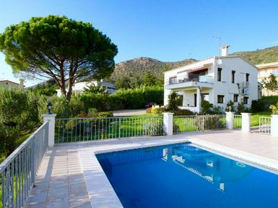 Casa amplia con piscina privada y aire acondicionado - ES-258-71