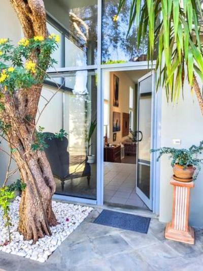 Varkiza Minimal Residence-5minSea