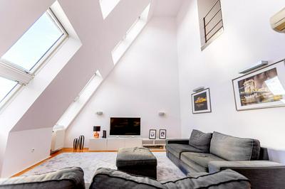 Modern Top Floor Apartment with a Terrace