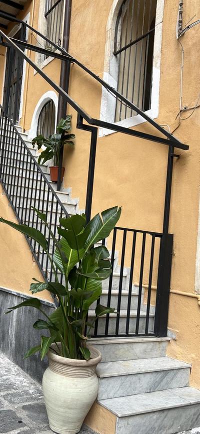 Dòn Home