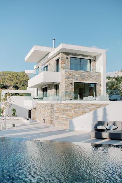 Elia Cove Luxury Villas & Residences