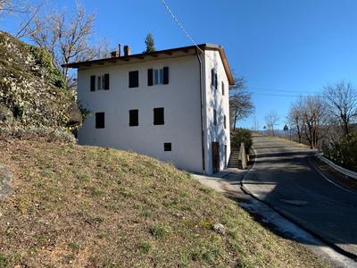 Casa val di Sasso