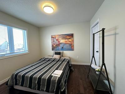 Room in Kitchener I