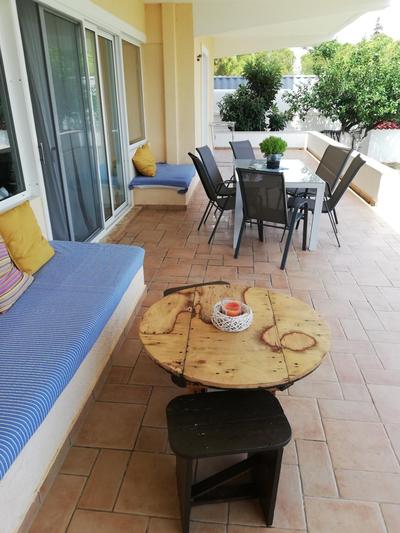 Marathon Beachside Villa 100m from the beach