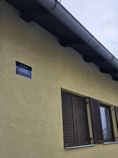 Studio apartman Dora