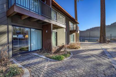 Beautiful Studio W/Kitchenette #134 at Donner Lake Village
