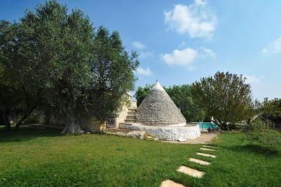 Trullo con piscina