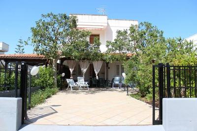VILLA 100 steps seaside in SALENTO