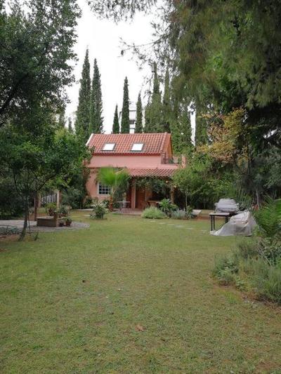 Villa with a big garden