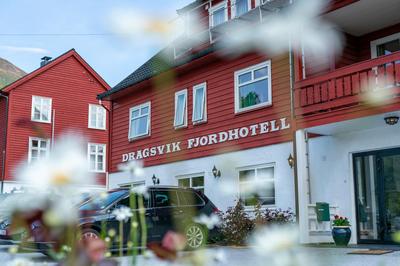Dragsvik Fjordhotel