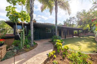 Tropical, Private, Heated pool, Petting zoo!