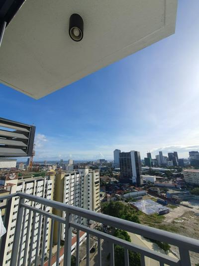 Arlowes at 20f Grand Residences Cebu