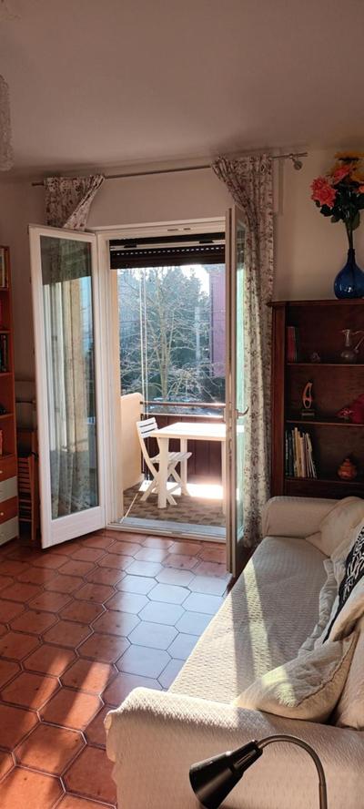 Eva 's flat with large sunny balcony and lagoon view