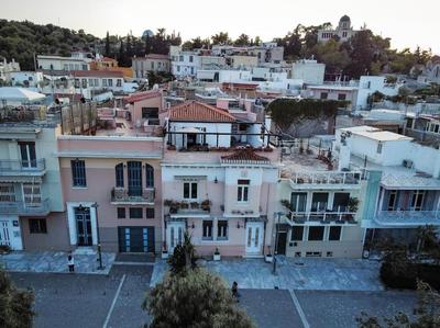 Unique sunlit house overlooking the Acropolis
