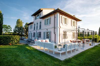 Villa Montefalcone: Charm, Private Pool, and Chef