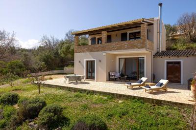 Antinioti Lake Villa, North Corfu