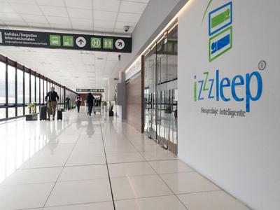Izzzleep Aeropuerto Terminal 1