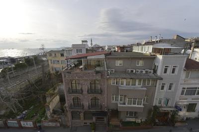 GOLDEN PALACE SEA ViEW