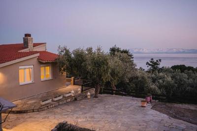 Our Luxury Houses - Suites