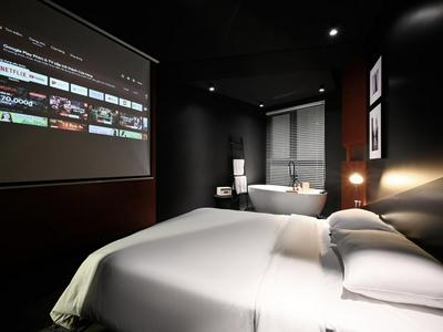 KIN Wander Tân Bình, The Mountain