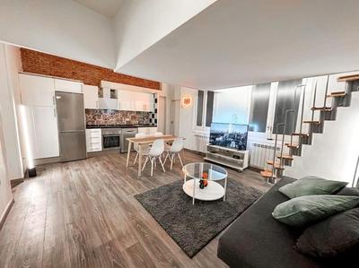 Mezzanine 2 bedroom in Chueca
