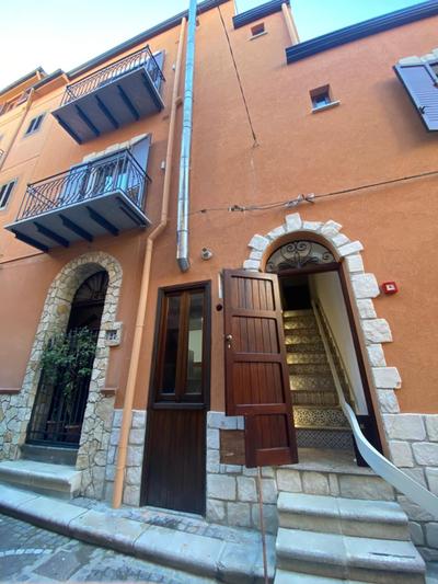 SUTTA L'ARCHI