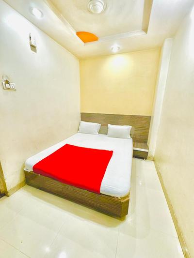 GRK Hotel - Near Shri Saibaba Temple