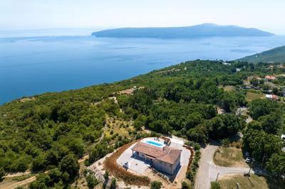 Villa HillSea by Briskva