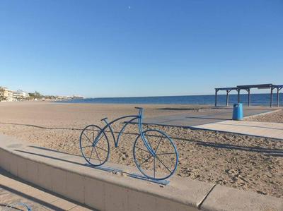 El Caprichito a 200 metros de la playa!