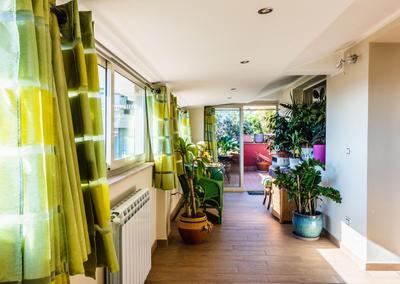 Golden Park Apartment with Terrace by Wonderful Italy