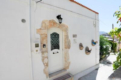 Ravi Boutique Home - 1 minute walk from beach