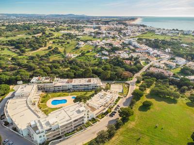 Balaia Residense Penthouse 2 Bedroom Apartment with Pool