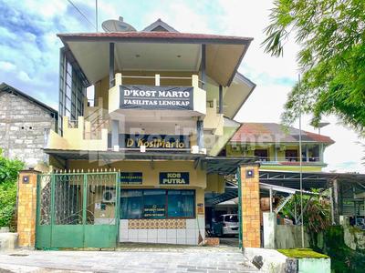 RedDoorz Syariah at De KostMarto UTY