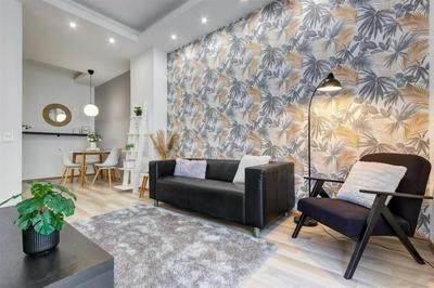 Central Premium Apartment at Madách Square