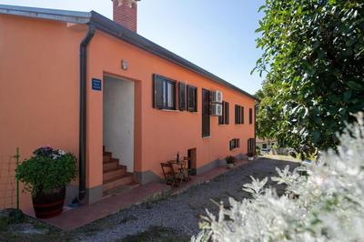 Casa Jakov