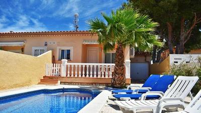 MEDDAYSCHALET TEROL CON PISCINA PRIVADA