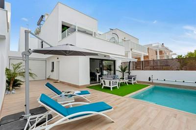 Premium Villa Mia heated pool