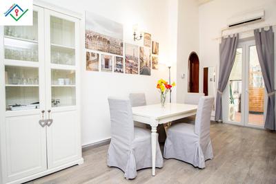 Florentia Apartment by TuscanyWeGo