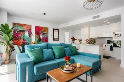 Tranquil sea breeze apartment