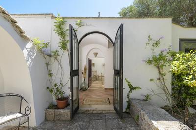 Trullo Kalliste' by Wonderful Italy