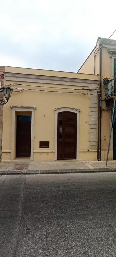 le antiche mura -casa con giardino