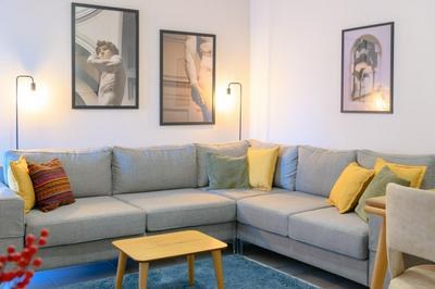 Tirana Cityscape 3- Vibrant Modern Apartment