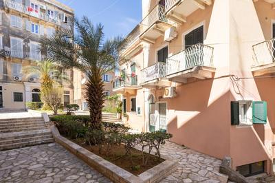 Nefeli boutique city Suite