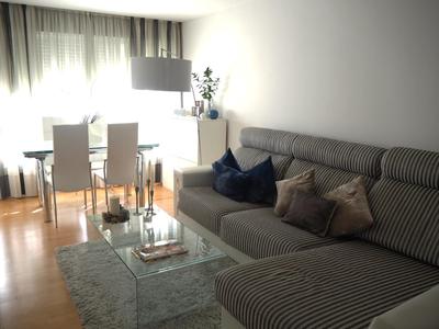 Precioso Duplex Reina Mercedes 5 minutos Hospital