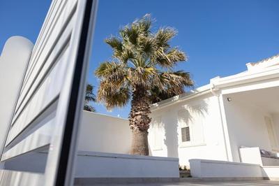 Villa Al Mare Guest House