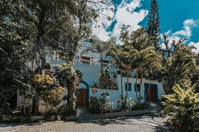 Tropical Escape Next to Leblon (Villa Elis Regina)