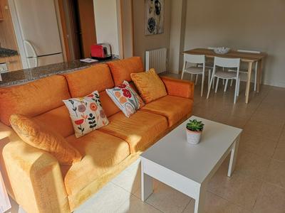 Apartamento nuevo con piscina