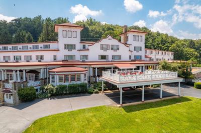 Historic Summit Inn