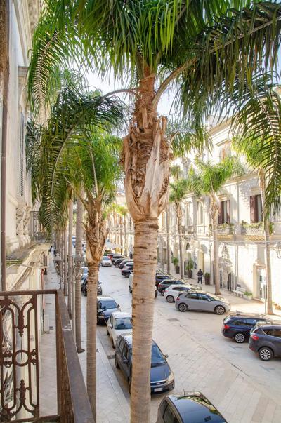 "San Lorenzo Luxury Apartment" - Jacuzzi & Historic Center