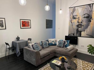 Modern and Spacious 2 Bedroom Flat near Shoreditch